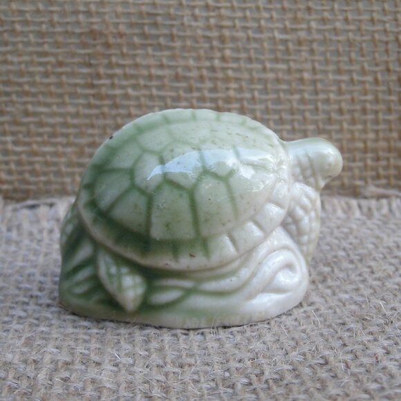 Vintage Wade Whimsies Sea Turtle Figurine - Picture 5 of 13